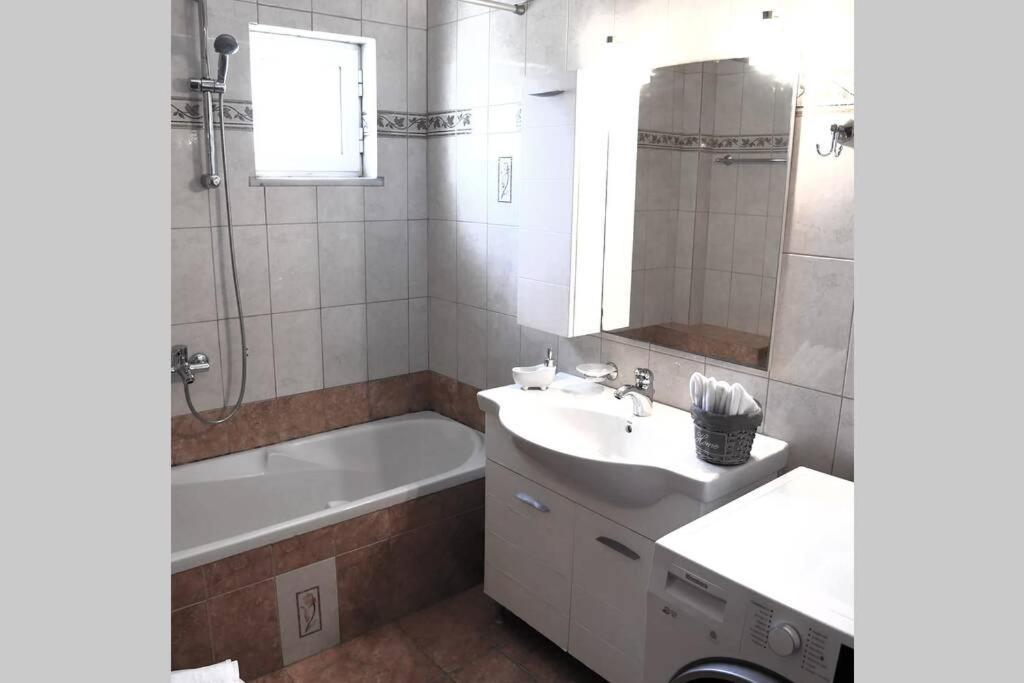 Pogonia Sea View Apartment מראה חיצוני תמונה